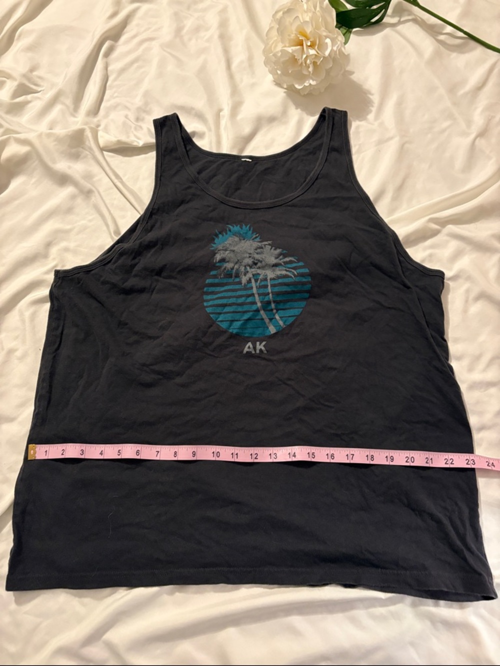 TNT’s Animal Kingdom Palm Tree Muscle Tank Top in Dark Blue with Teal Accent - Picture 4 of 4